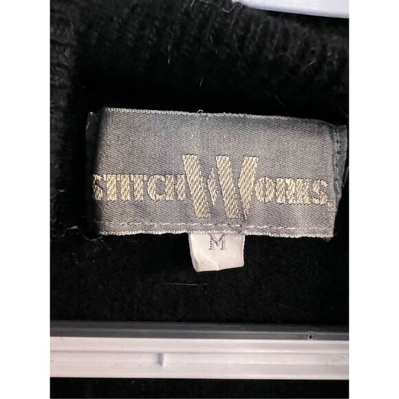 Vintage Stitch Works Black Lambswool Sweater Size Medium Made In Hong Kong - Picture 3 of 6